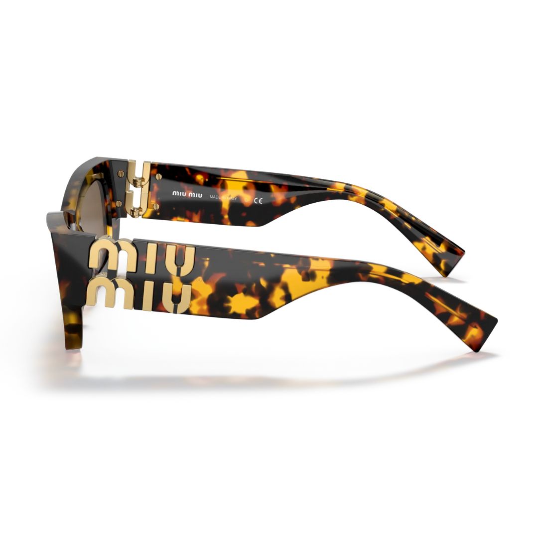 Side View: Miu Miu MU 09WS VAU06B Sunglasses – Bold Rectangle Frame, Iconic Miu Miu Logo, Italian Craftsmanship