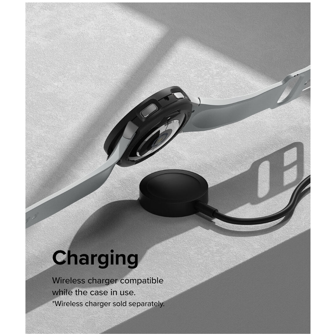 This case is compatible with wireless charging, allowing you to charge your device conveniently without removing the case.